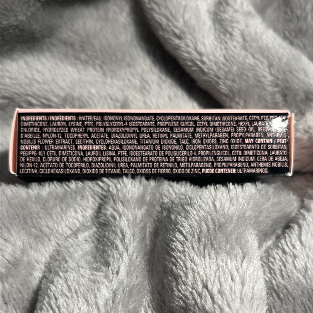 Mary Kay Concealer - Picture 2 of 5